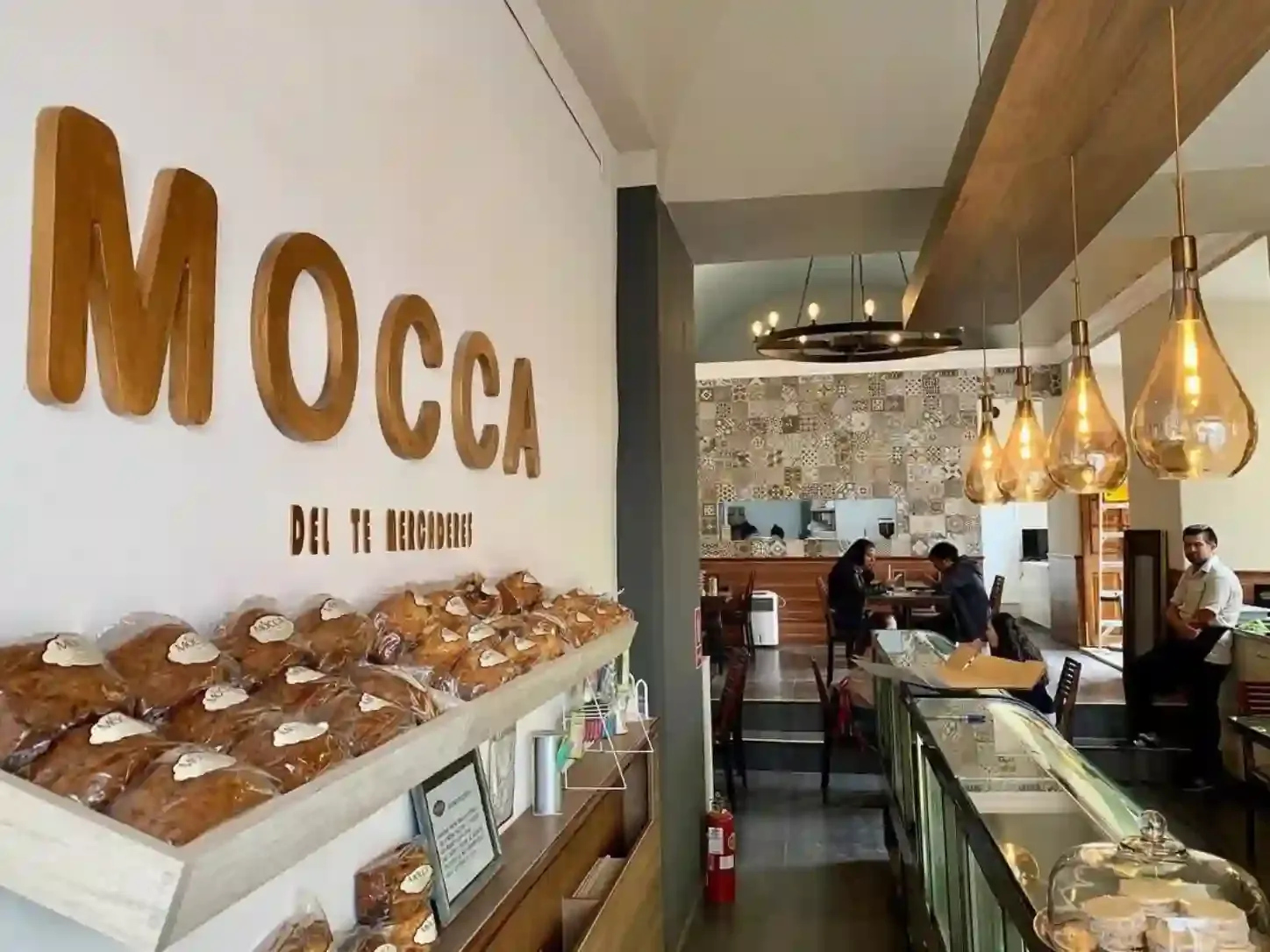 Cafeterías de Queso y Pan Tradicional en Arequipa
