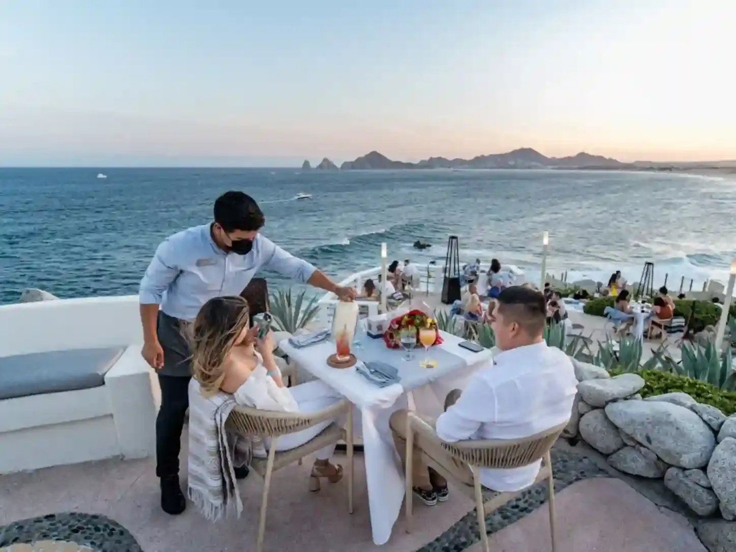 Cenas Románticas y Restaurantes con Vista al Mar